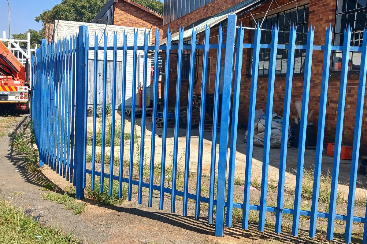 Mini Factory Rental Monthly In Johannesburg - Photo 5