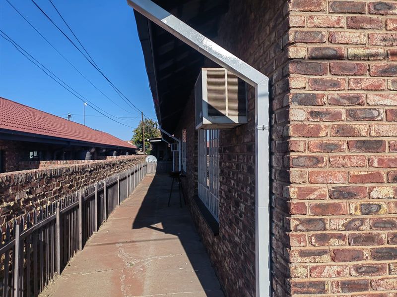 Unique Real Estate investment for Sale in Parys - Photo 3