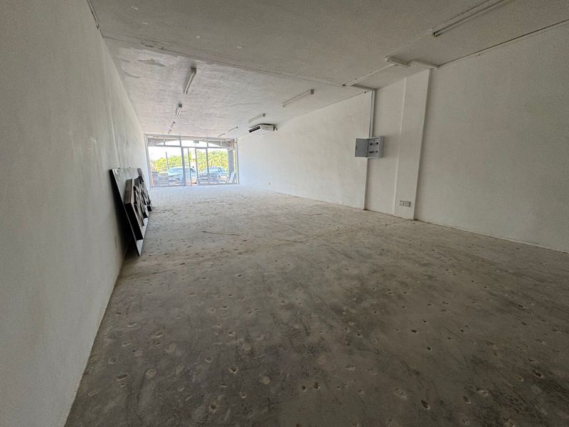Prime Retail Space To Let | Umhlanga Rocks Drive Exposure - Photo 7
