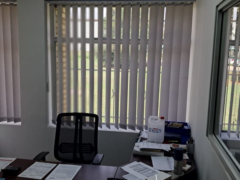 5257m2 Warehouse with yard TO LET in Clayville ex 14 - Photo 7