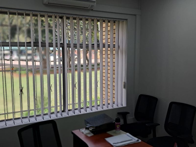 5257m2 Warehouse with yard TO LET in Clayville ex 14 - Photo 5