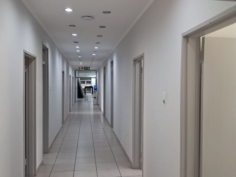 5257m2 Warehouse with yard TO LET in Clayville ex 14 - Photo 3