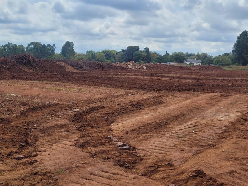 One Hectare yard space To Let in Clayville - Photo 3