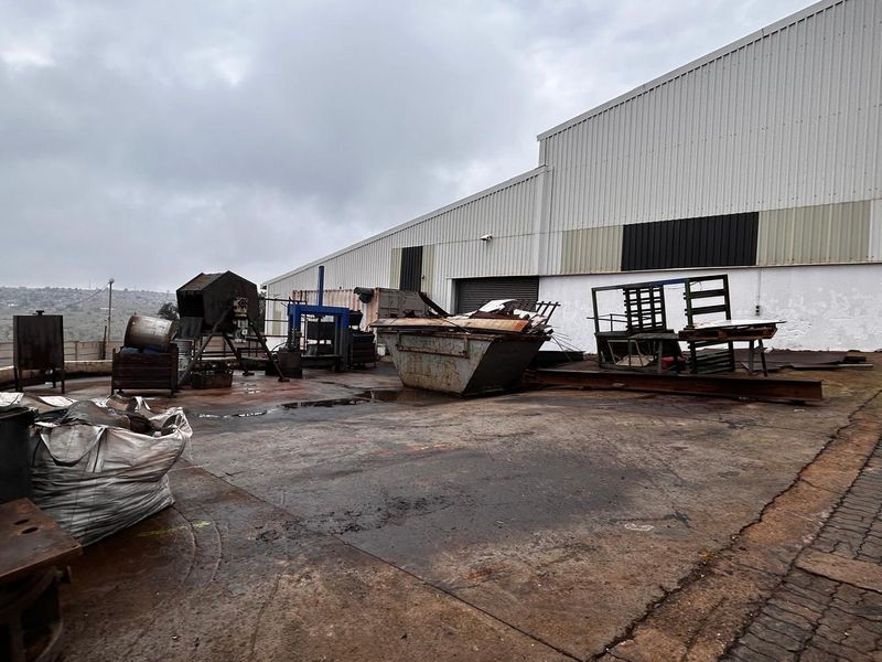 Exceptional industrial property situated offering excellent space, power supply, and facilities - Photo 3