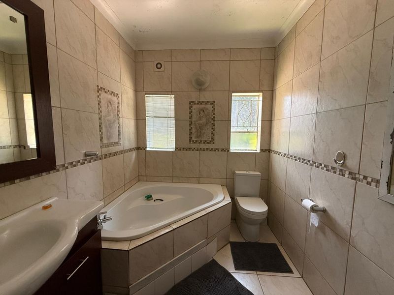 Well-Known Bed & Breakfast for Sale in Bo-Dorp - Photo 6