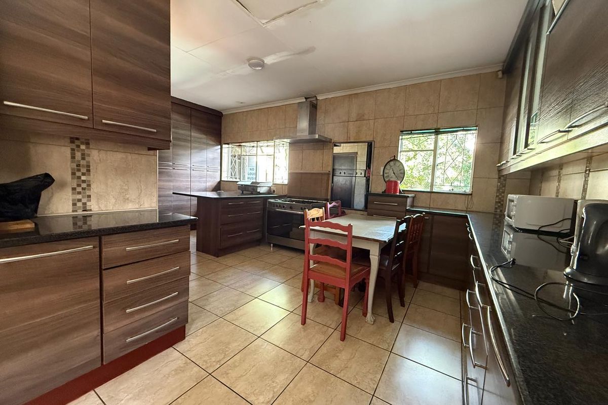 Well-Known Bed & Breakfast for Sale in Bo-Dorp - Photo 4