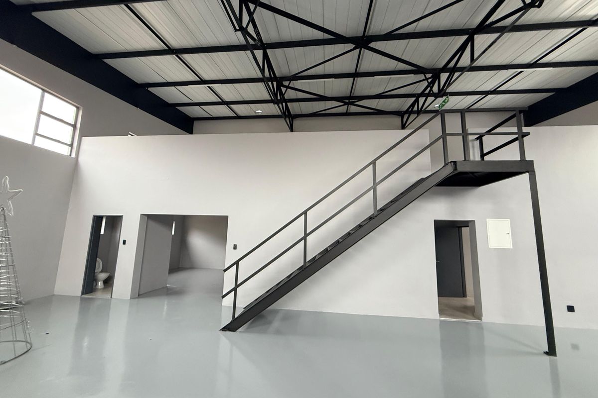 Commercial Unit to Let in Waterval East Business Park, Rustenburg - Photo 5