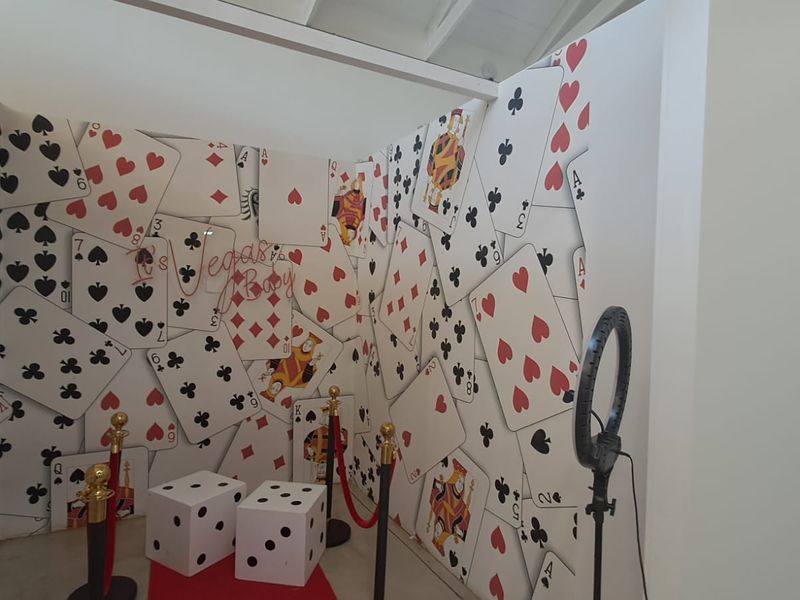 220m2 Retail to Let - No restaurants please - Photo 7