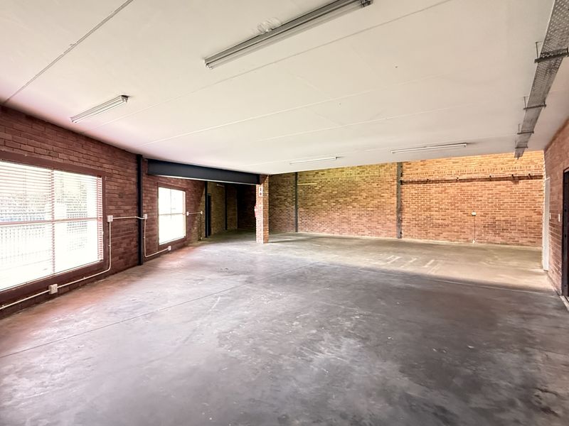 AAA-Grade 445m2 Warehouse To Let in Rooihuiskraal, Secure Industrial Node with Direct N1 Access - Photo 7