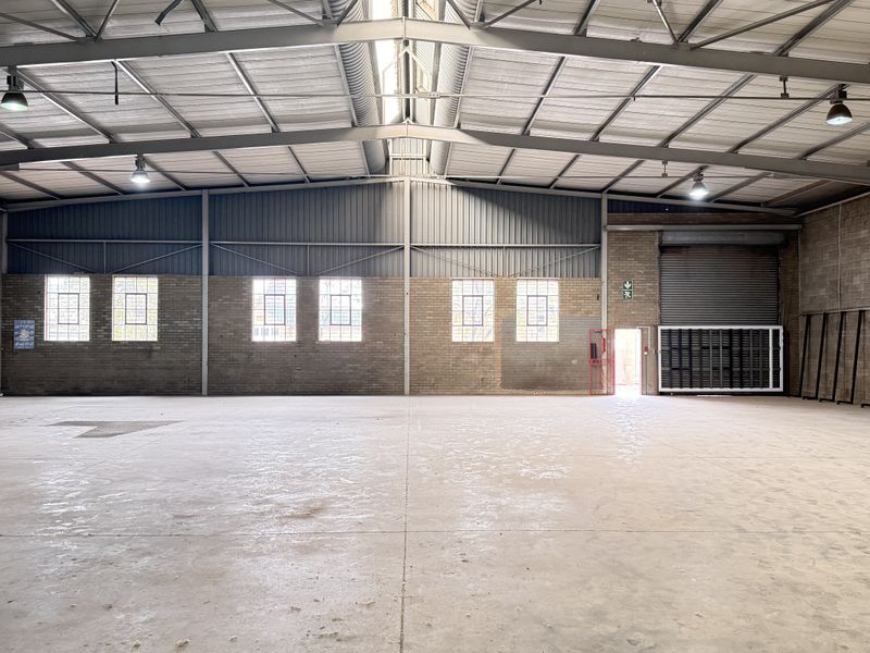 High-Impact N1 Exposure Prime 1,033m2 Warehouse in Samrand Business Park, Centurion - Photo 7