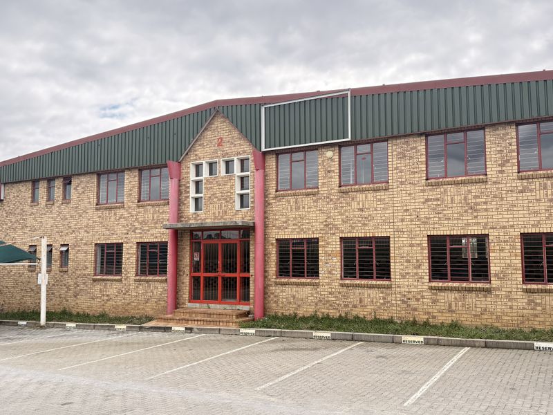 High-Impact N1 Exposure Prime 1,033m2 Warehouse in Samrand Business Park, Centurion - Photo 1