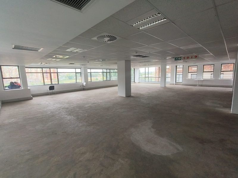 Modern 282m2 Whiteboxed Office in Green Star Rated Building, Die Hoewes Location - Photo 9