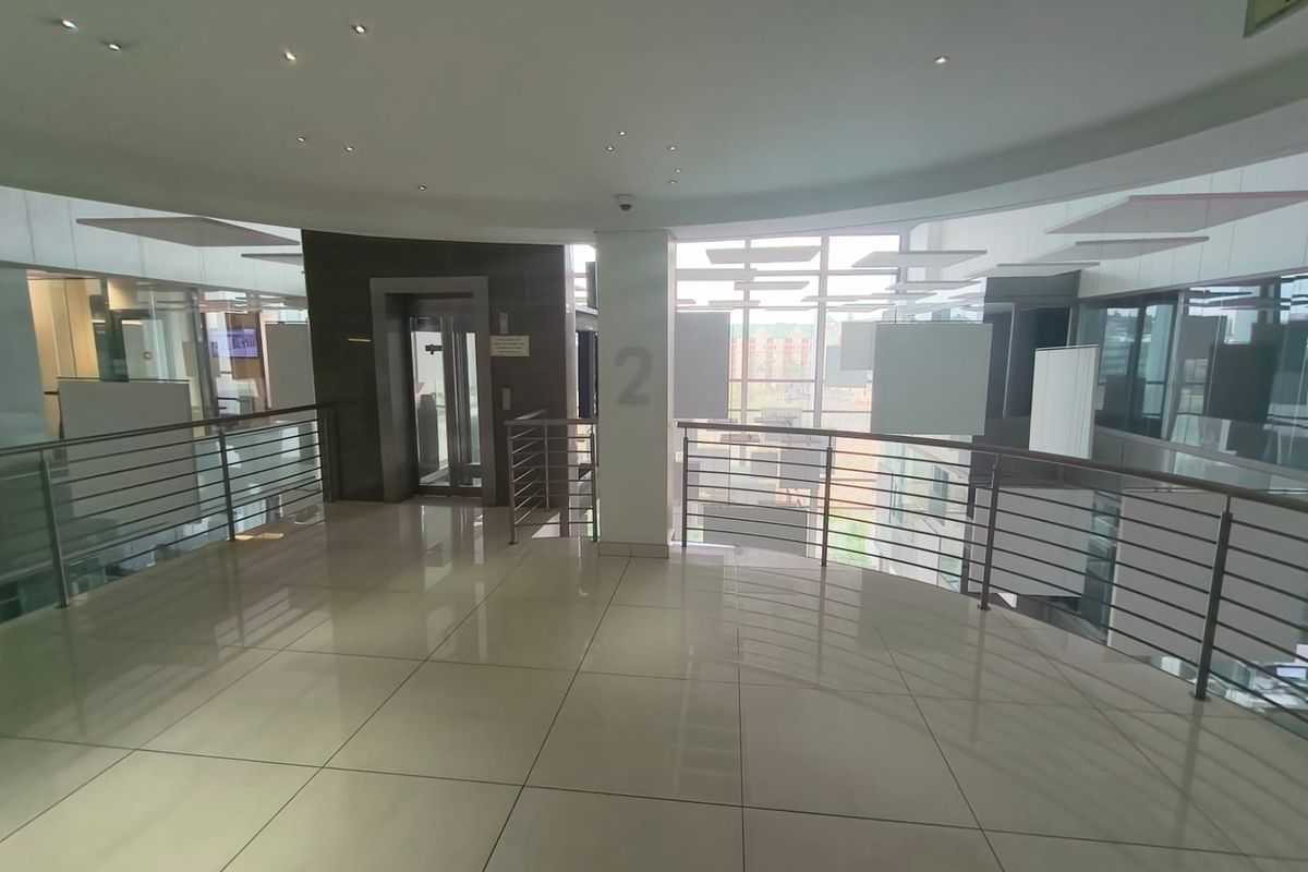 Modern 282m2 Whiteboxed Office in Green Star Rated Building, Die Hoewes Location - Photo 4
