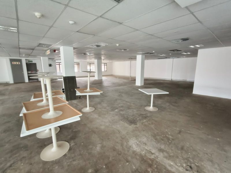 Modern 282m2 Whiteboxed Office in Green Star Rated Building, Die Hoewes Location - Photo 5
