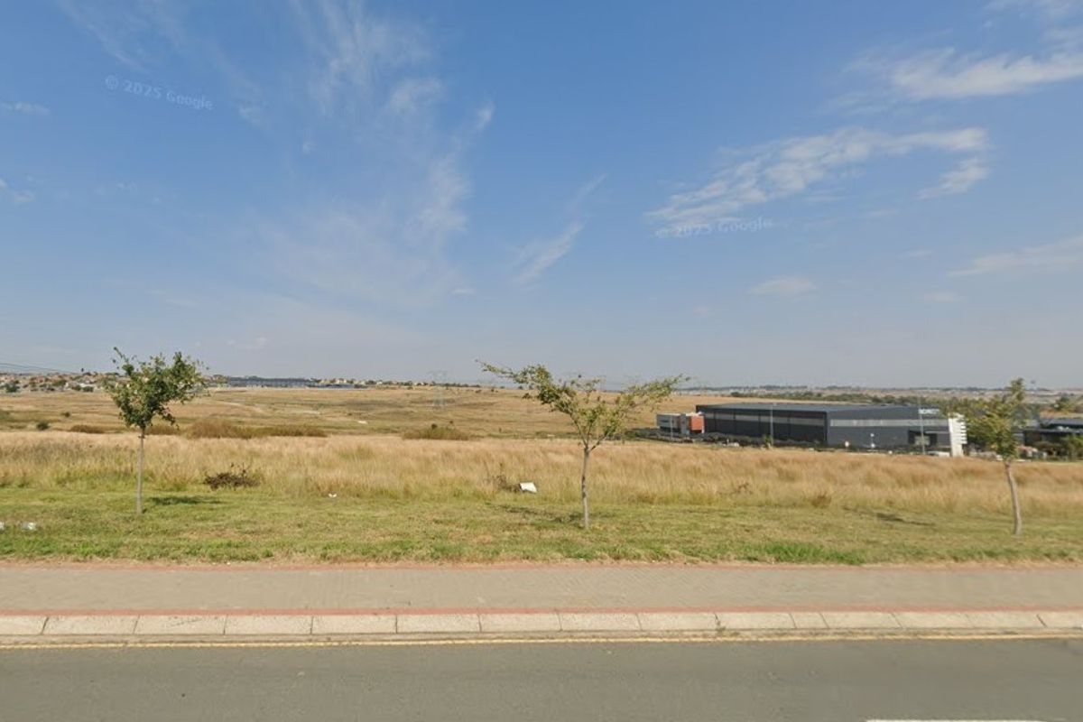 Prime Industrial Development Opportunity in Samrand, 39,811m2 Freehold Vacant Land - Photo 4