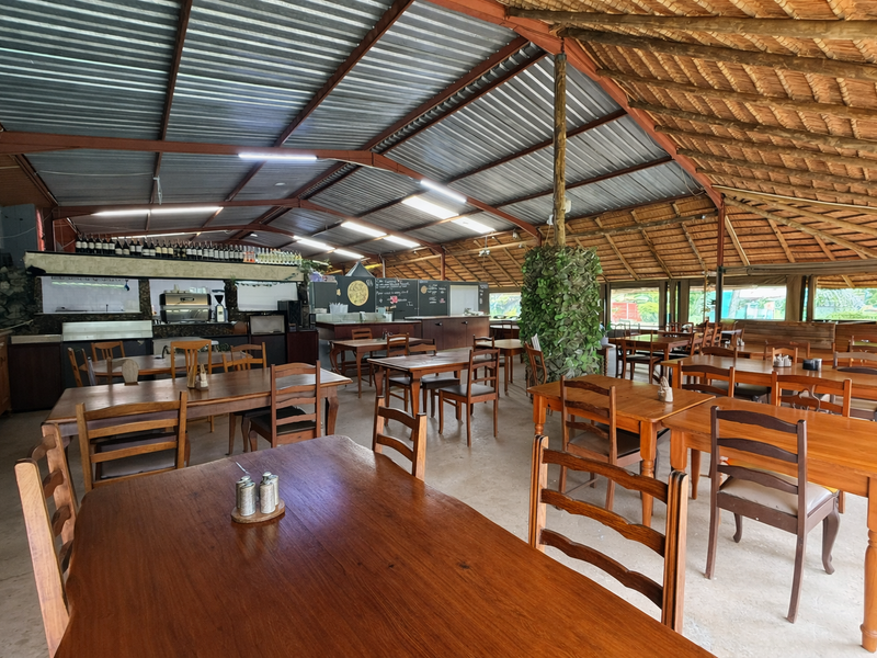 Grow Your Dream: Vibrant Flower-Filled Restaurant Ready for New Ownership - Photo 9