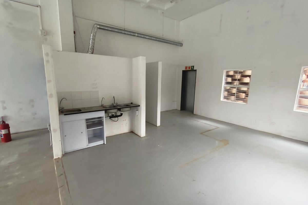 Compact A-Grade Warehouse To Let in Highveld, Centurion with Interlink Access - Photo 3