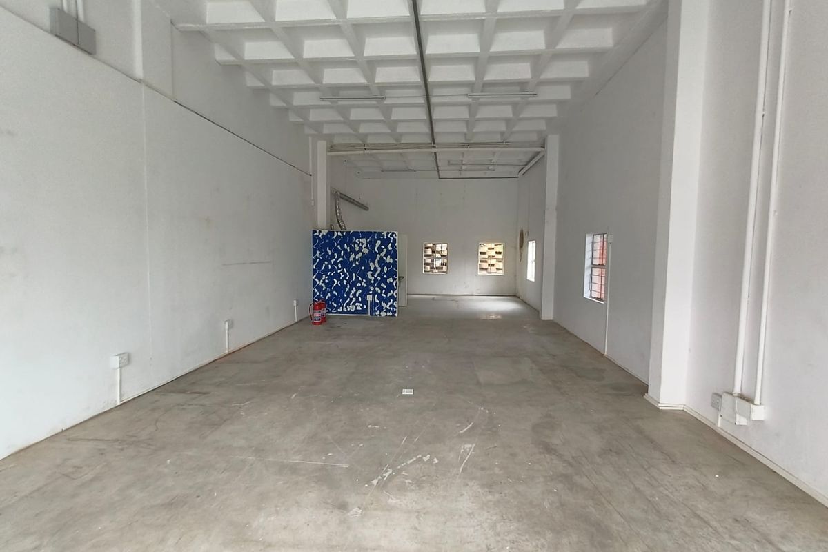 Compact A-Grade Warehouse To Let in Highveld, Centurion with Interlink Access - Photo 2