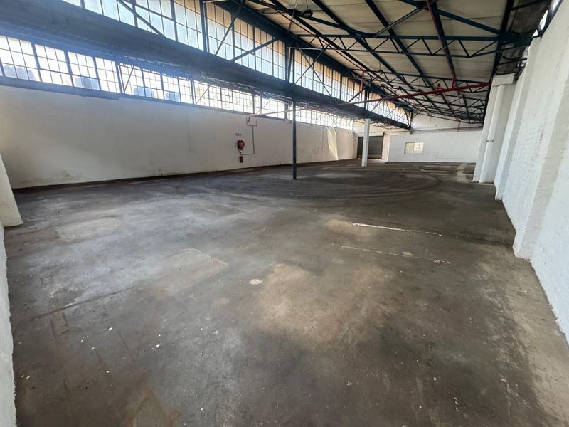 544m2 Industrial Unit To Let in Central Pinetown - Photo 3