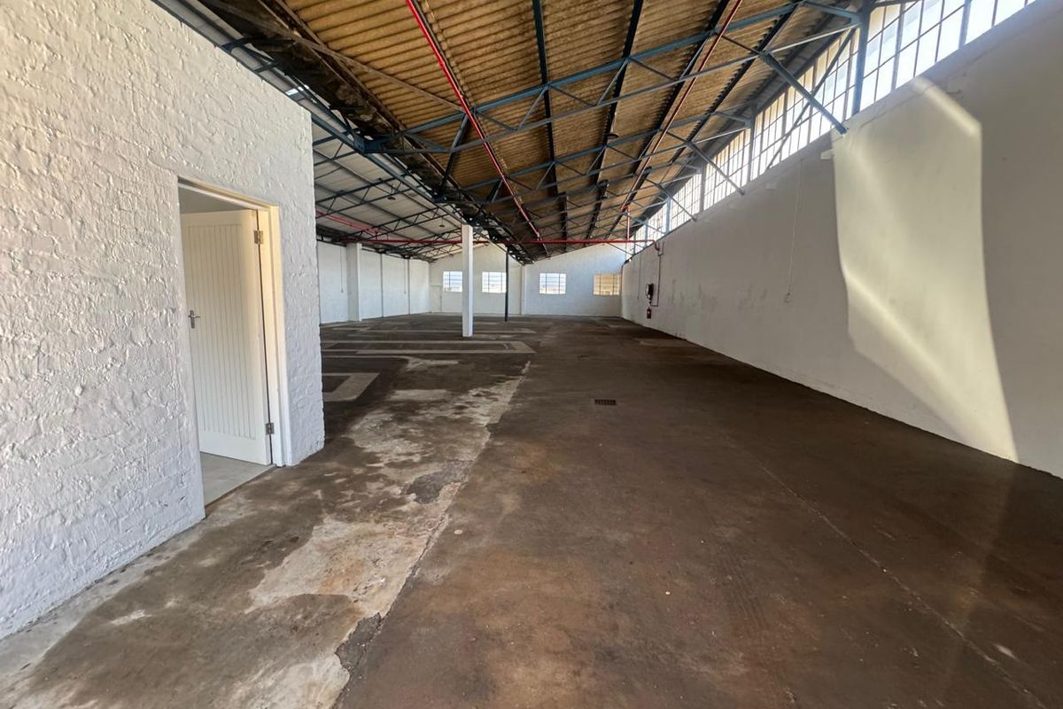 544m2 Industrial Unit To Let in Central Pinetown - Photo 4