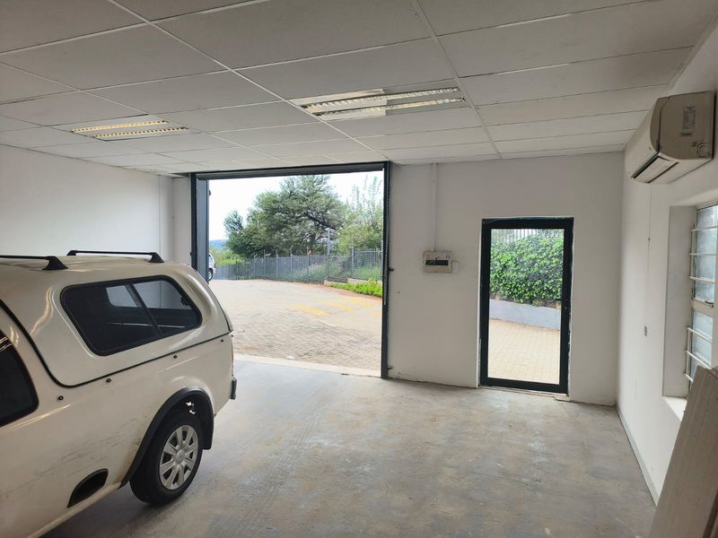 Secure A-Grade 100m2 Warehouse in Highveld, Industrial Space with Excellent Access - Photo 8