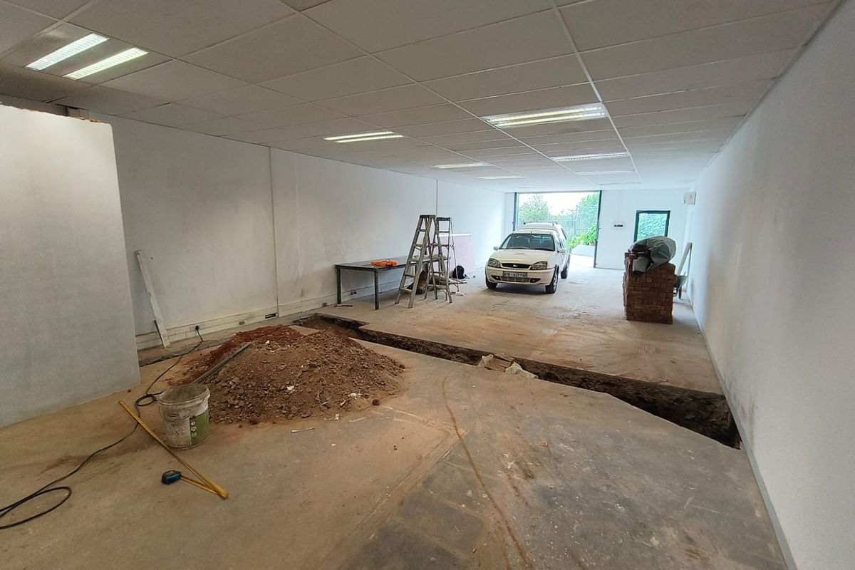 Secure A-Grade 100m2 Warehouse in Highveld, Industrial Space with Excellent Access - Photo 3