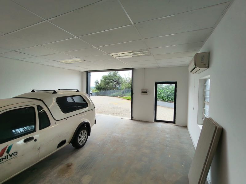 Secure A-Grade 100m2 Warehouse in Highveld, Industrial Space with Excellent Access - Photo 9