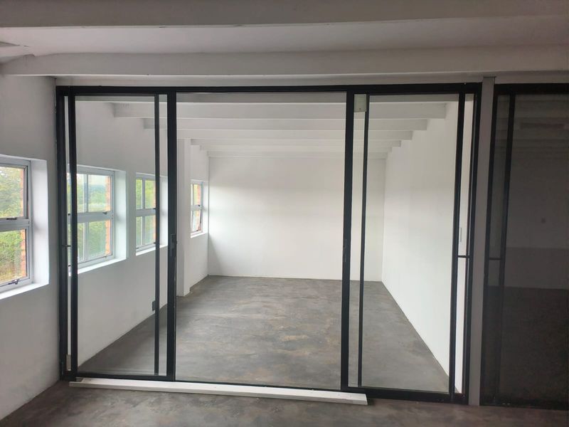 250m2 Office Suite with Balcony in Secure Business Complex, Highveld Centurion - Photo 5