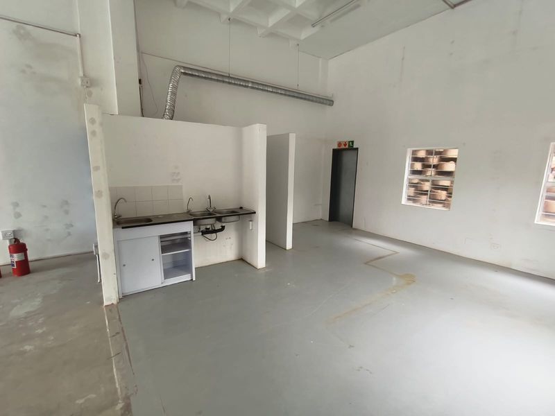 Compact A-Grade Warehouse To Let in Highveld, Centurion with Interlink Access - Photo 2