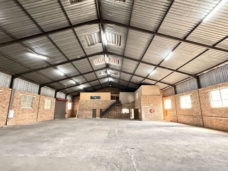 High-Exposure Industrial Powerhouse 1,350m2 Warehouse To Let in Prime Centurion Node - Photo 9