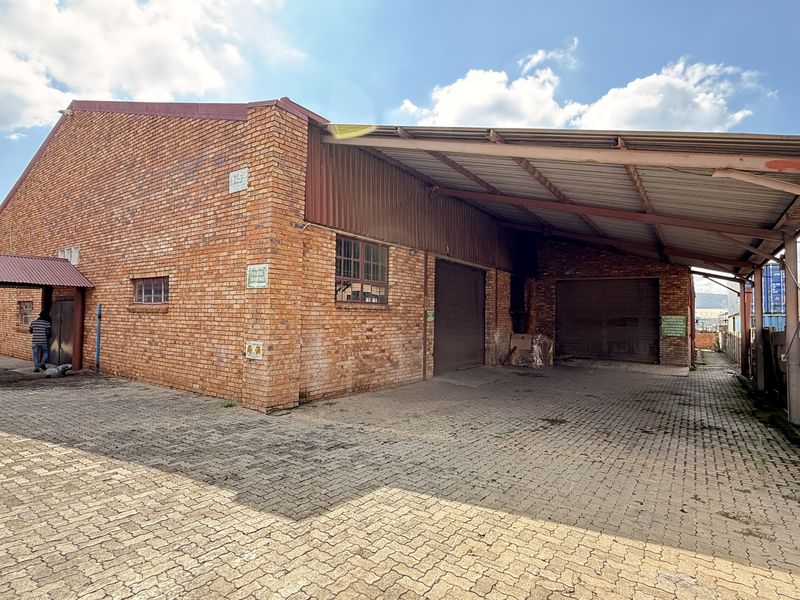 Freestanding Industrial Asset, 1 350m2 Warehouse with Mezzanine For Sale in Prime Centurion Location - Photo 3