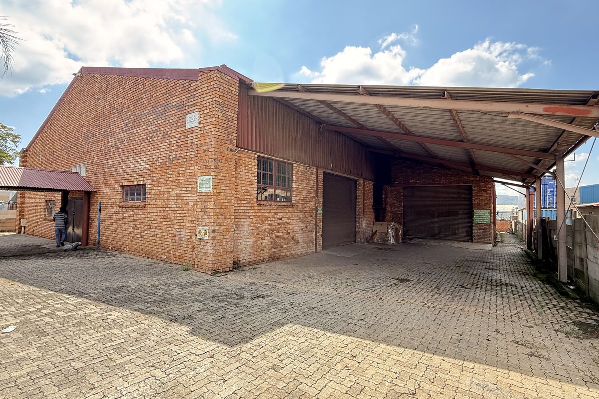 Freestanding Industrial Asset, 1 350m2 Warehouse with Mezzanine For Sale in Prime Centurion Location - Photo 3