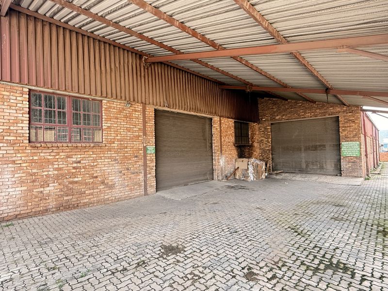 Freestanding Industrial Asset, 1 350m2 Warehouse with Mezzanine For Sale in Prime Centurion Location - Photo 4