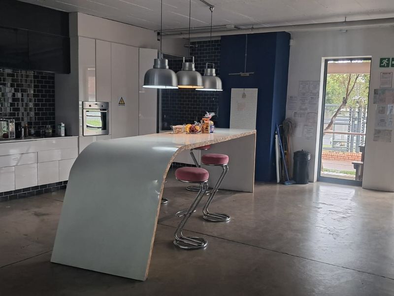 251m2 Warehouse TO LET in Eco Park - Photo 3