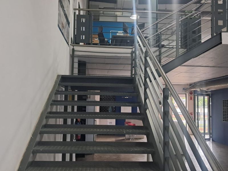 251m2 Warehouse TO LET in Eco Park - Photo 8