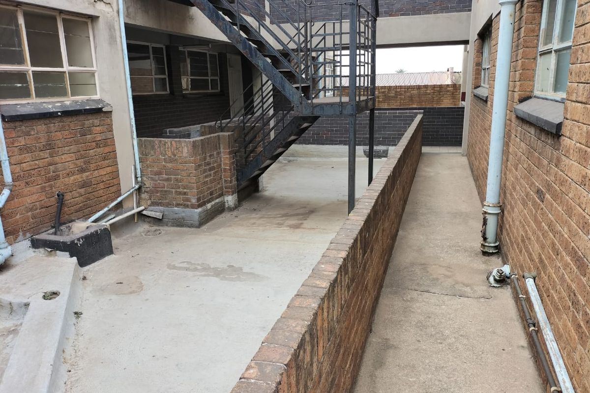 Excellent Mixed Use Opportunity in the Benoni CBD. - Photo 2