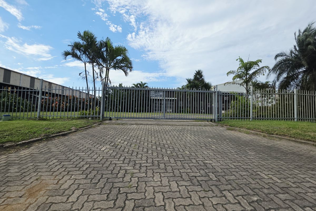 Commercial for rental - Photo 5