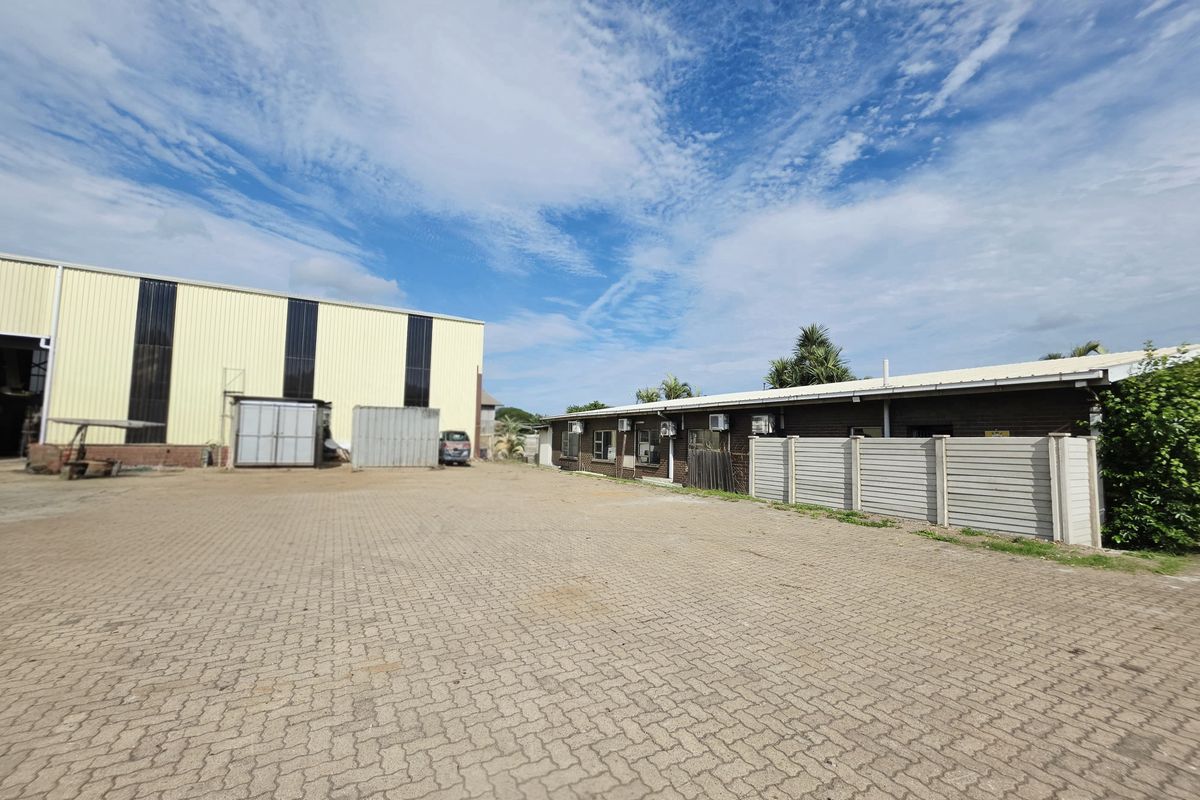 Commercial for rental - Photo 2