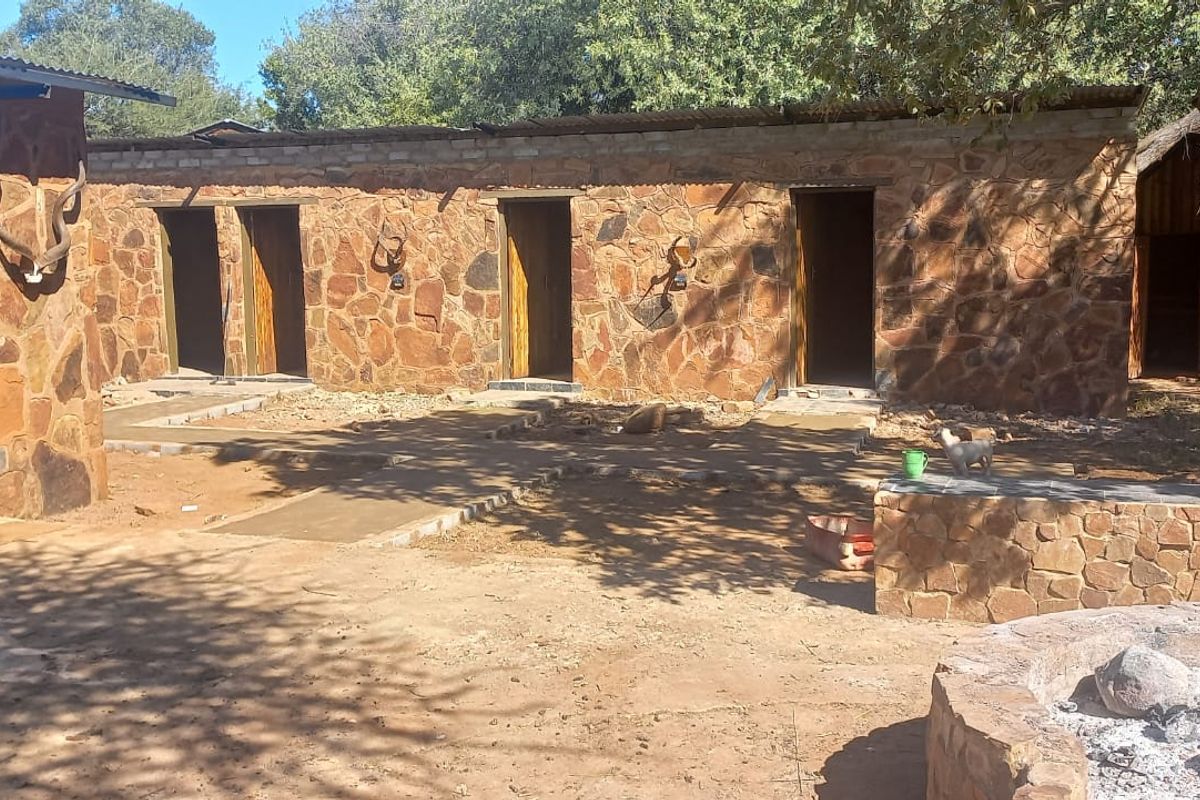 Property with expanding possibilities - Photo 3