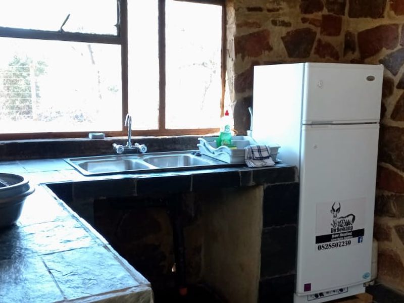 Property with expanding possibilities - Photo 9