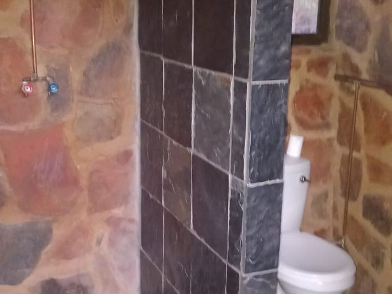 Property with expanding possibilities - Photo 6