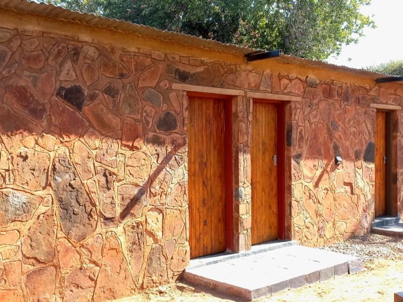 Property with expanding possibilities - Photo 2