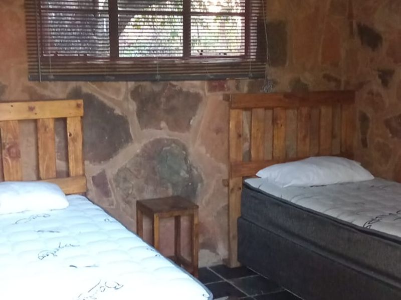 Property with expanding possibilities - Photo 10