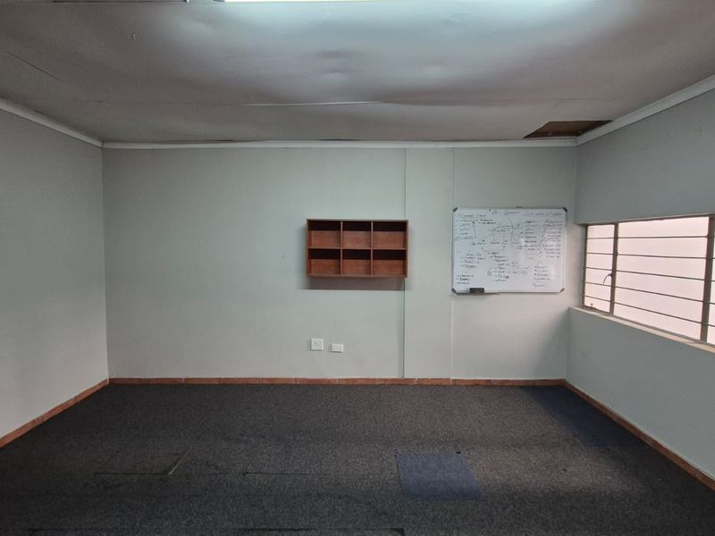 893m2 Modern Warehouse To Let, Secure Industrial Space in Tannery Industrial Park, Silverton - Photo 10