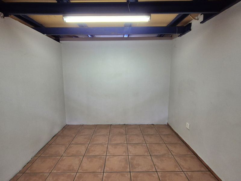 893m2 Modern Warehouse To Let, Secure Industrial Space in Tannery Industrial Park, Silverton - Photo 5