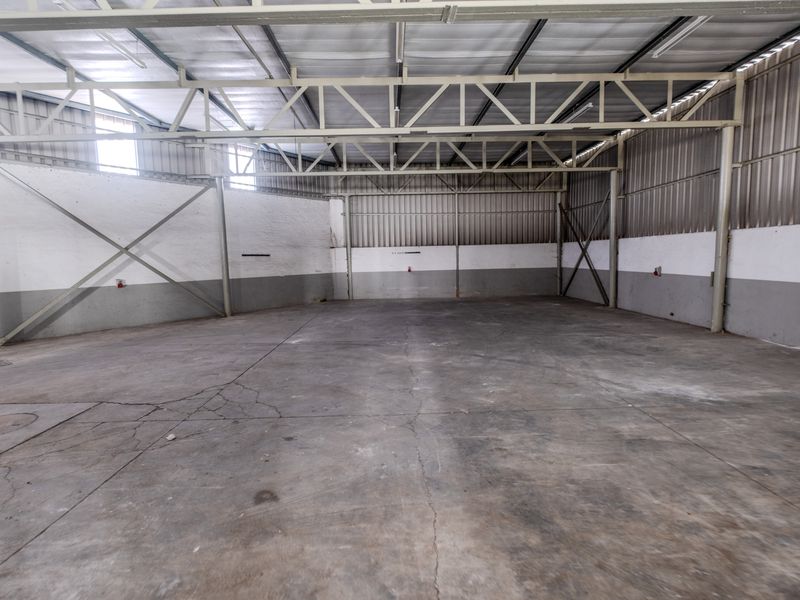 Standalone Industrial Facility To Let | Excellent Exposure & Versatile Layout - Photo 5