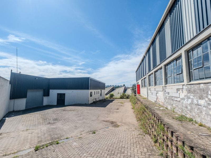 Standalone Industrial Facility To Let | Excellent Exposure & Versatile Layout - Photo 2
