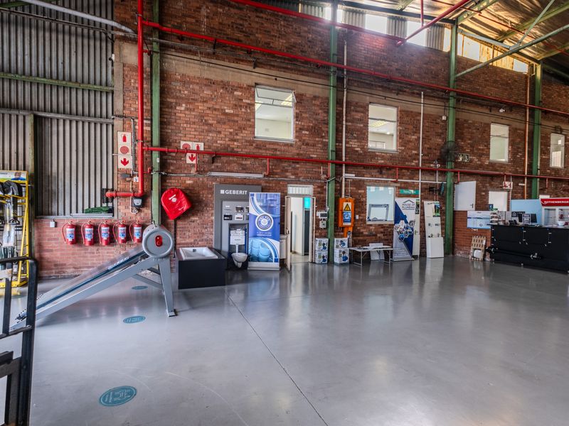 1,471m2 Industrial Warehouse To Let | Prospecton - Photo 3