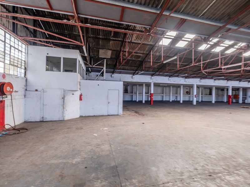 1,728m2 Warehouse To Let in Congella, Durban South - Photo 7
