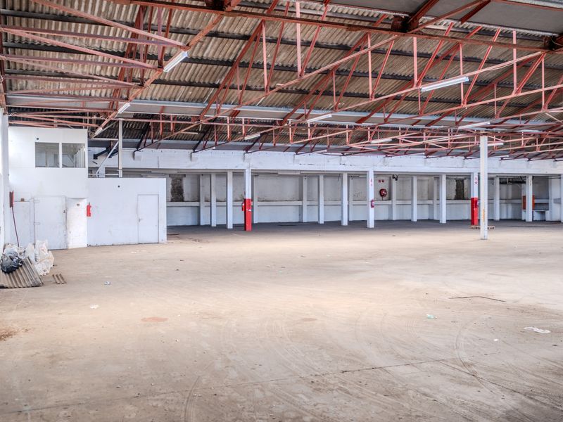 1,728m2 Warehouse To Let in Congella, Durban South - Photo 6